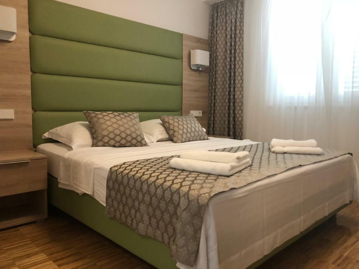 Apartman Luxury White Violeta Mandre