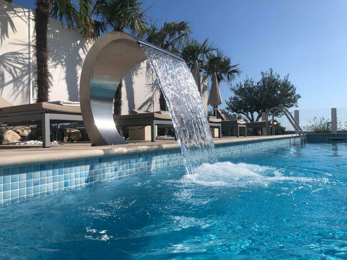 Luxury White Violeta Apartman