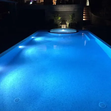 Luxury Apartments White Villa Violeta Mandre Exterior photo