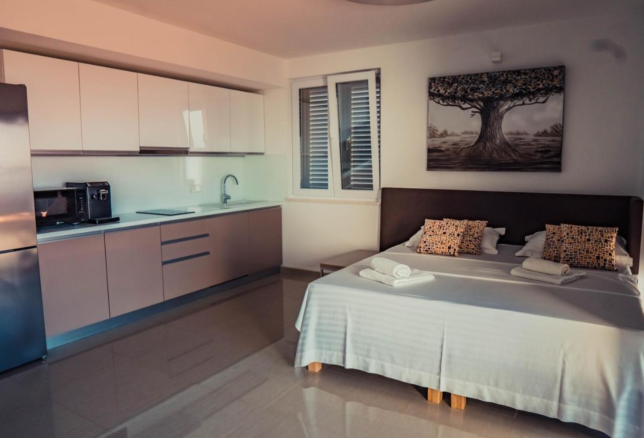 Luxury White Violeta Apartment *