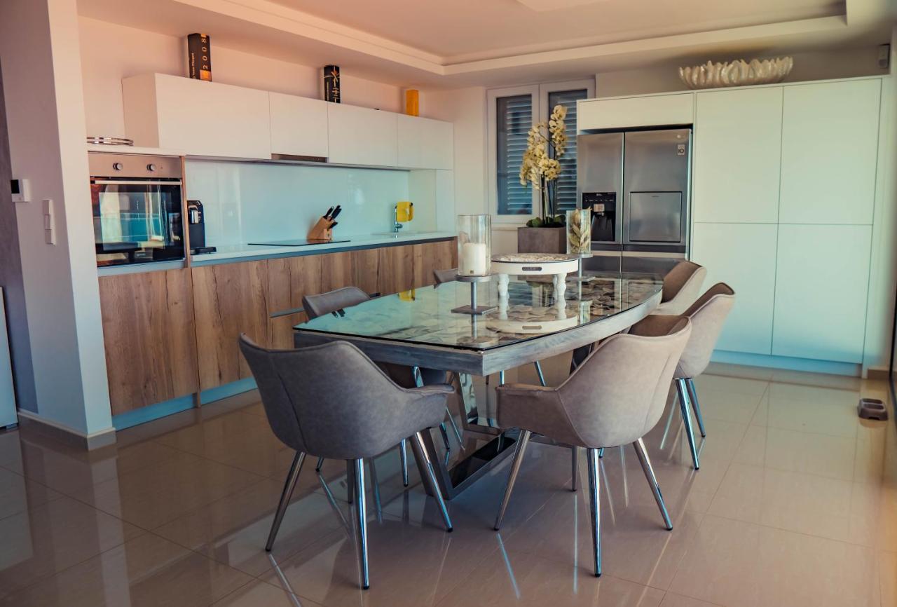 Luxury White Violeta Apartment *
