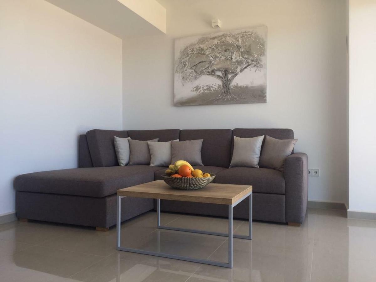Apartment Luxury White Violeta *