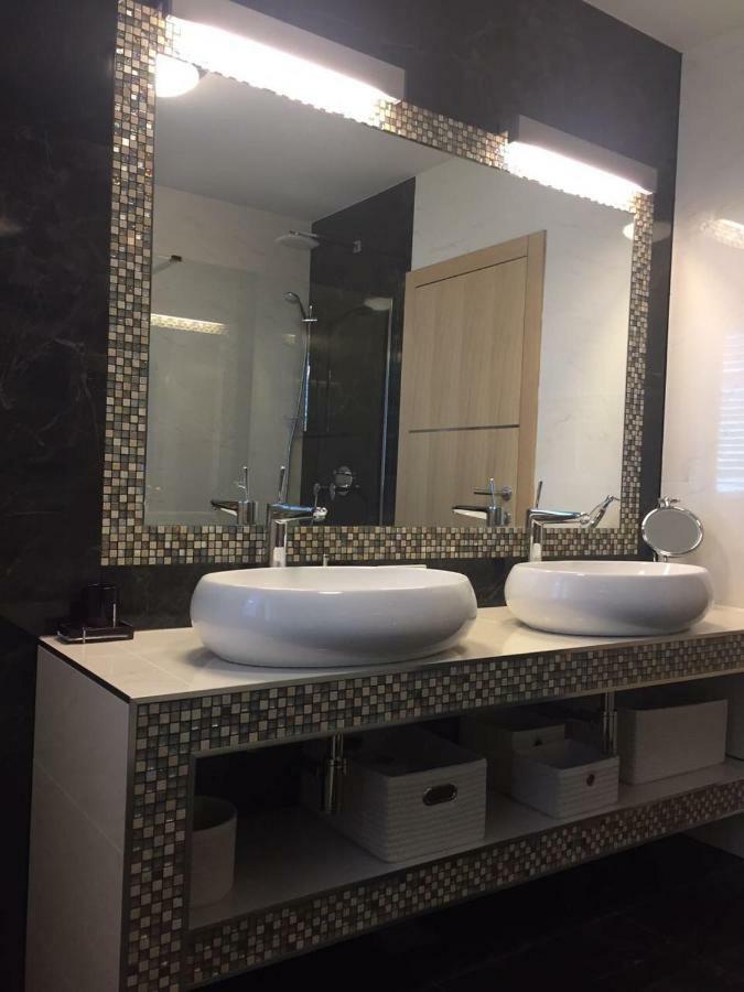 Luxury White Violeta Apartment *